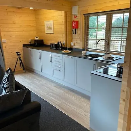 Hulver Lodge, Snape, Suffolk. Snape  Экстерьер фото